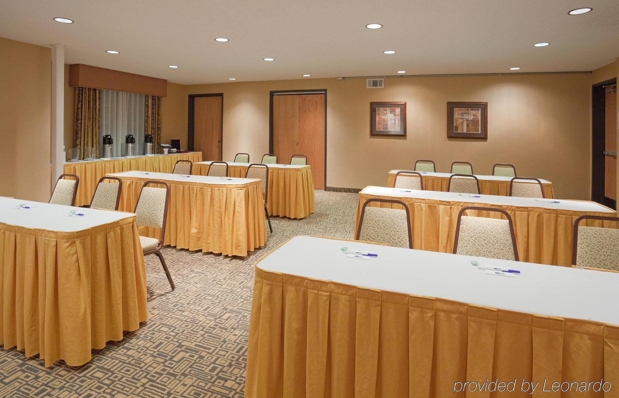 Holiday Inn Express Hotel & Suites Livermore By Ihg Съоръжения снимка