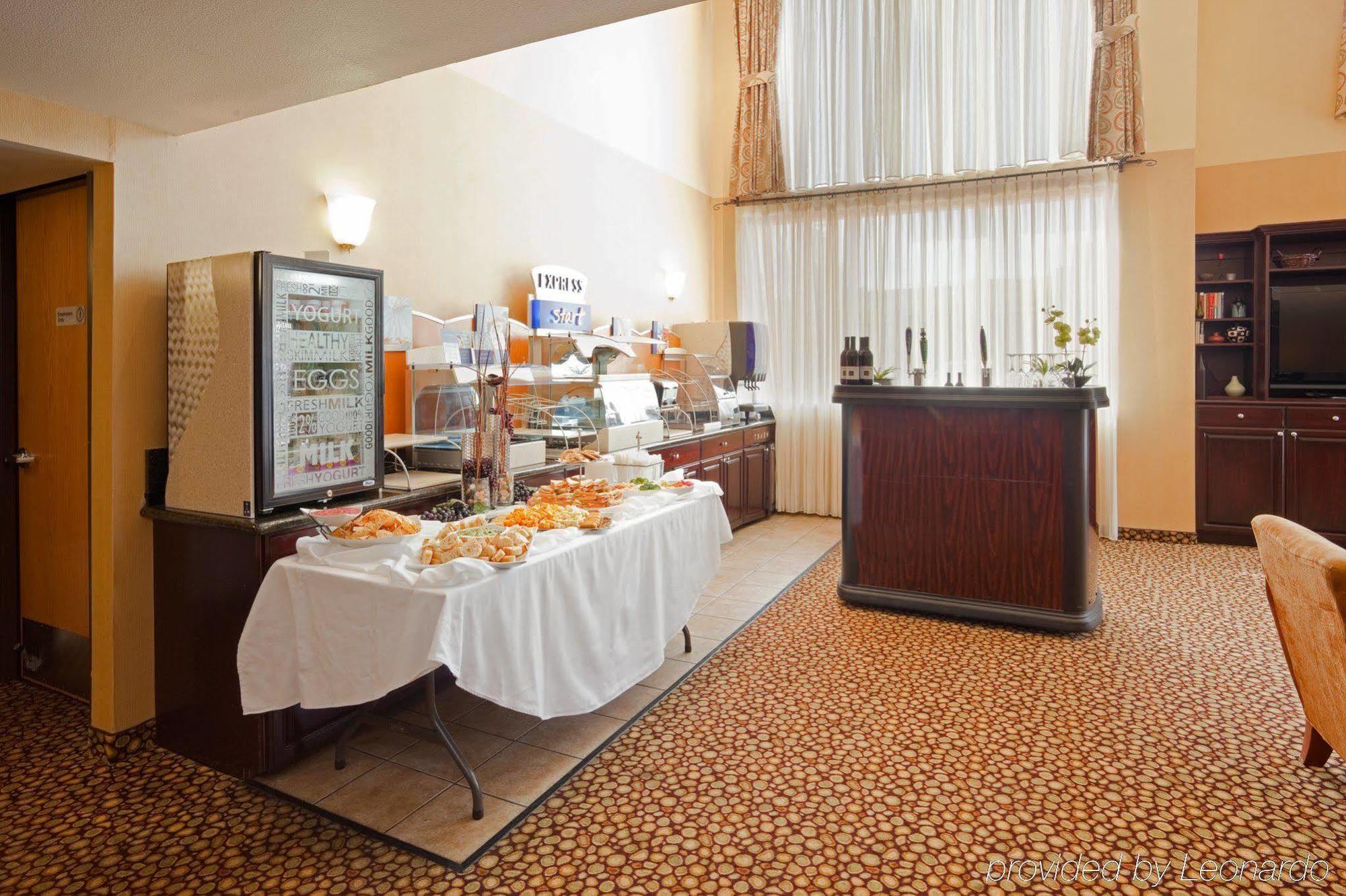 Holiday Inn Express Hotel & Suites Livermore By Ihg Екстериор снимка