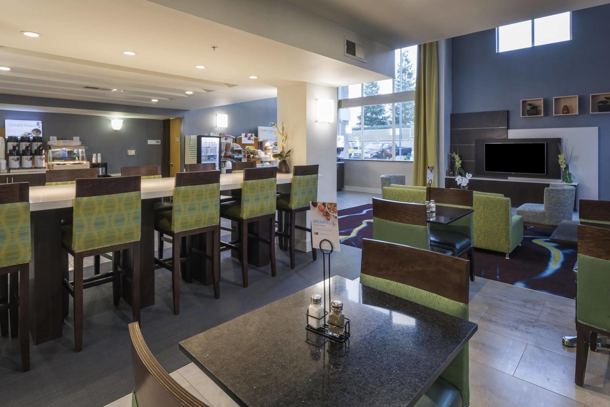 Holiday Inn Express Hotel & Suites Livermore By Ihg Екстериор снимка