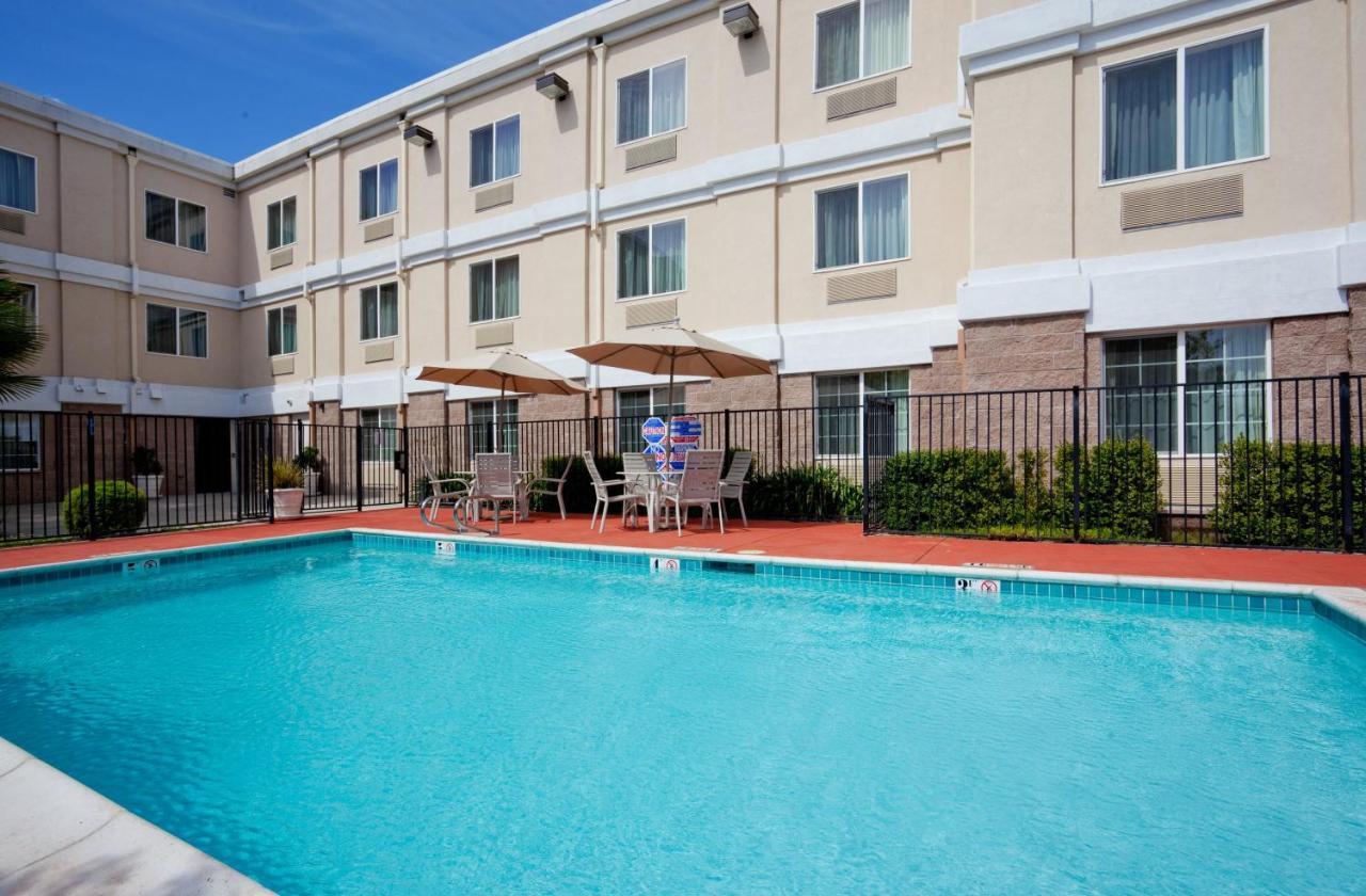 Holiday Inn Express Hotel & Suites Livermore By Ihg Екстериор снимка