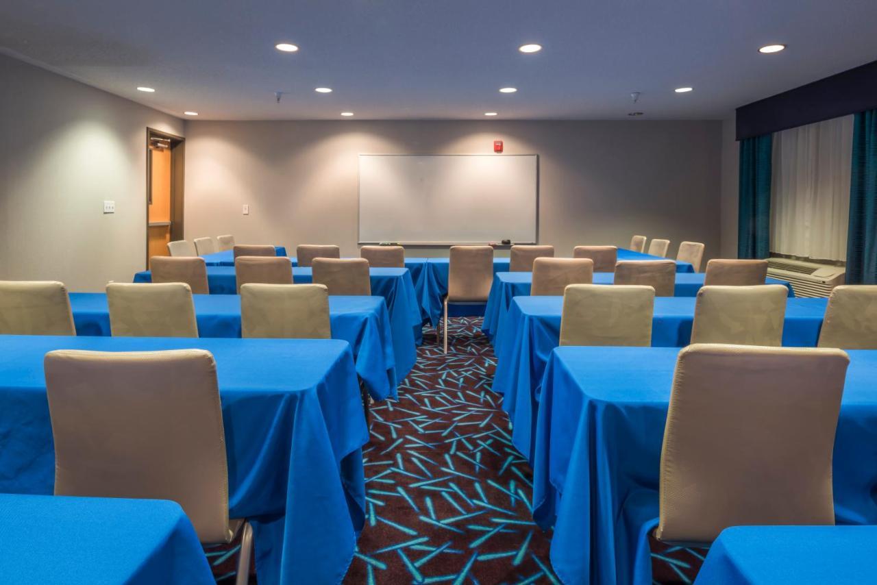 Holiday Inn Express Hotel & Suites Livermore By Ihg Екстериор снимка